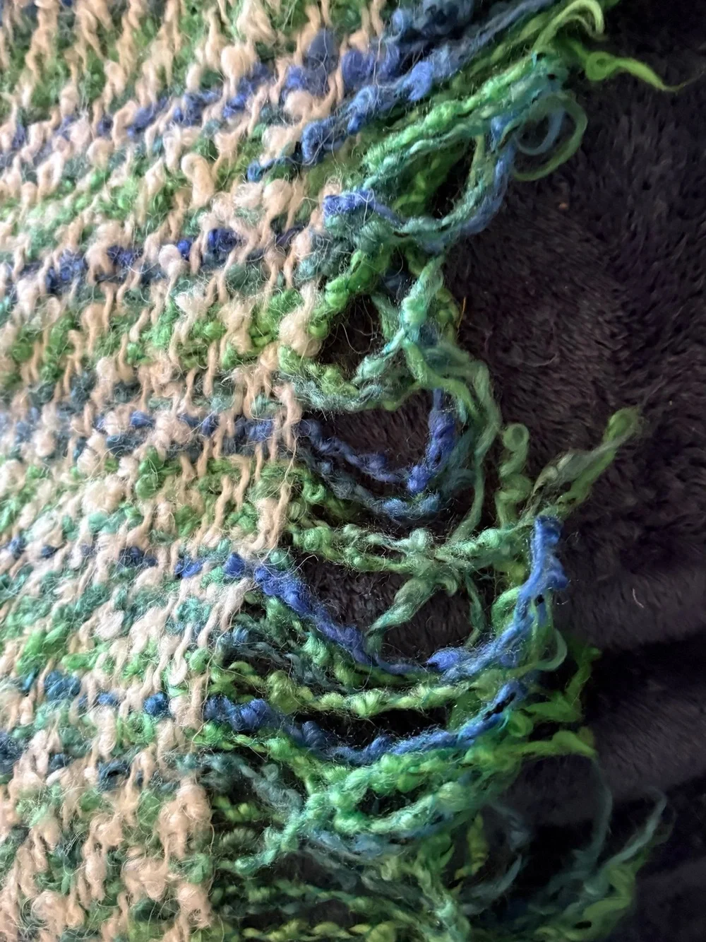 Woven Throw Blanket in Green and Blue – Unbranded